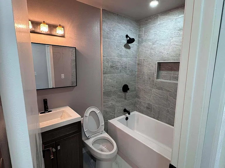 3512 Balmont St — Photo 31