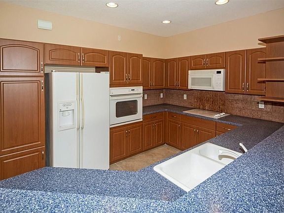 4th image of 2859 Kinsington Circle #2