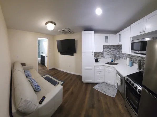 21223 Augusta Dr #B, Sterling, VA 20164