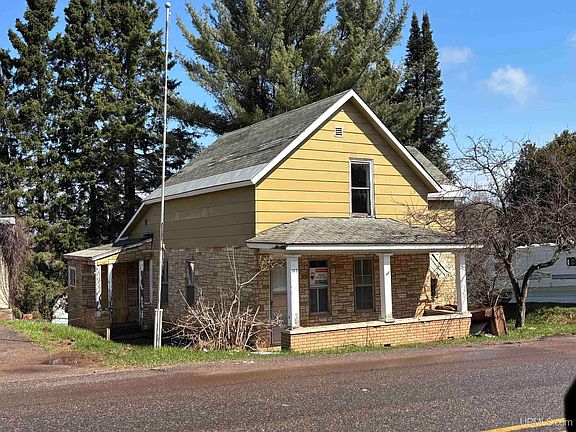 2nd image of 162 Saginaw St