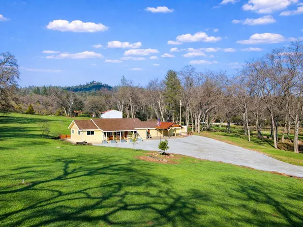 1203 Green Meadow Ct, Murphys, CA 95247