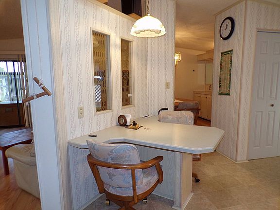 5th image of 987 Quail Dr