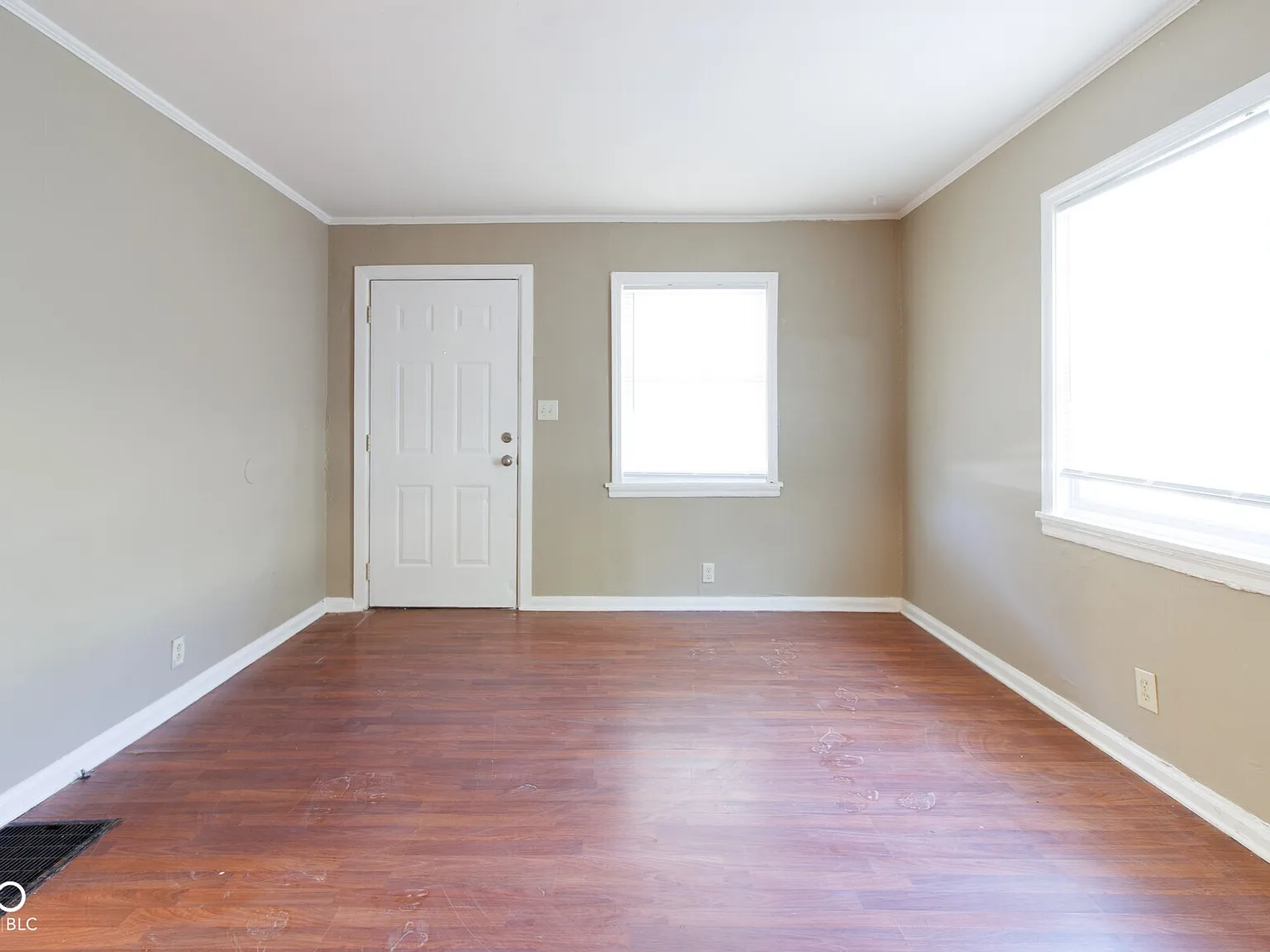 2 bed, 1.0 bath, 720 sqft, $1,195 — Photo 2
