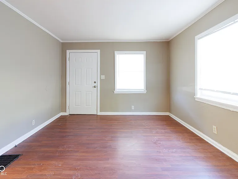 3421 N Olney St — Photo 2