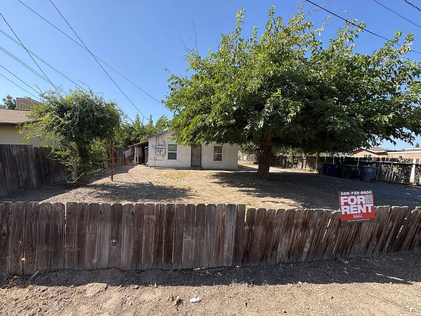 Front unit available in Orange Cove! — Photo 2
