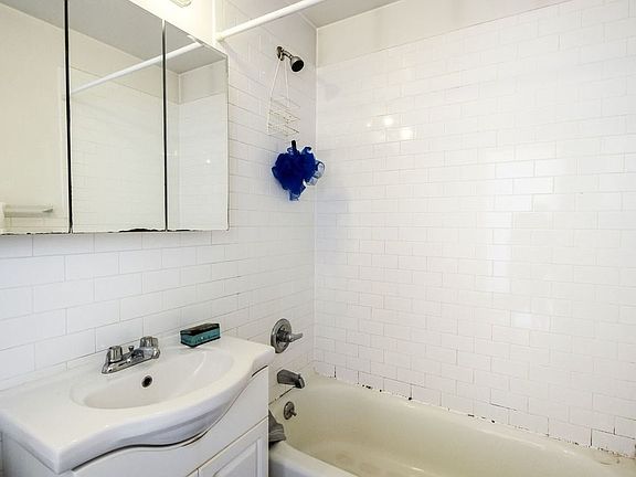 5th image of 1342 De Kalb Ave #3A