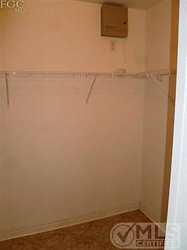 4th image of 3962 Bishopwood Ct W Unit 101