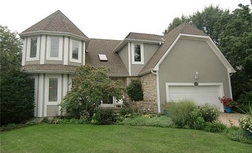 1st image of 410 NW Ambersham Dr