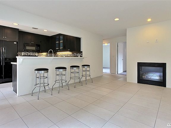 4th image of 6611 87th St SW