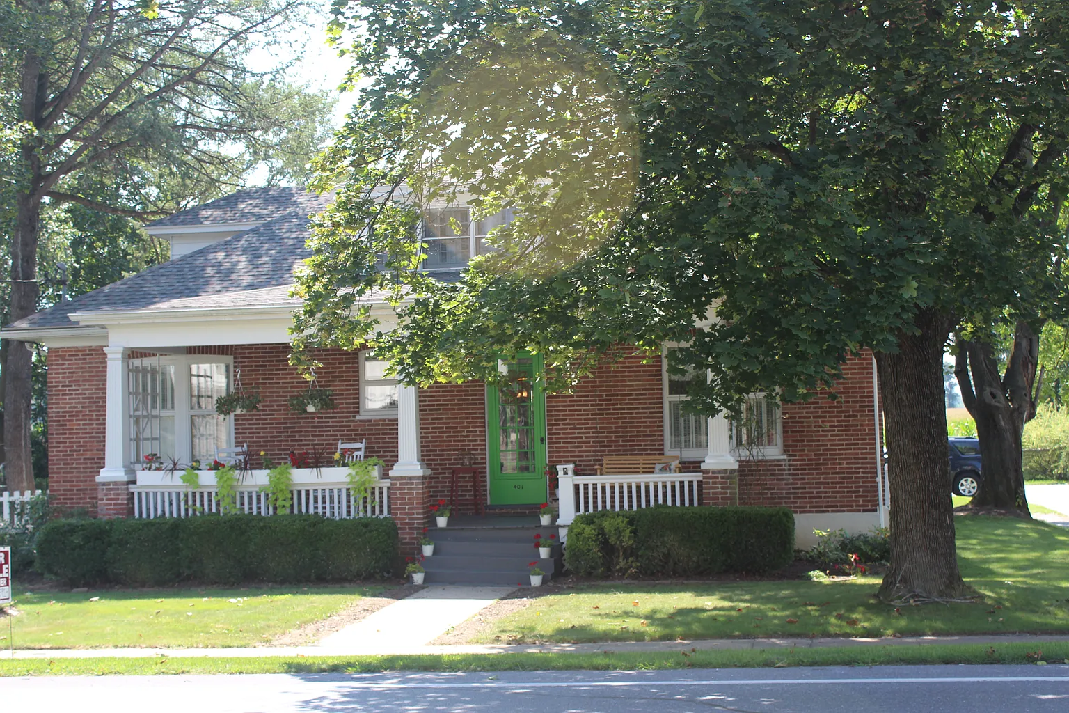401 Walnut St photo 1