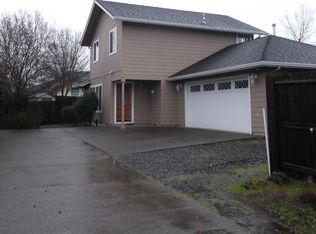 1301 SW Sturgeon Ct, Grants Pass, OR 97527