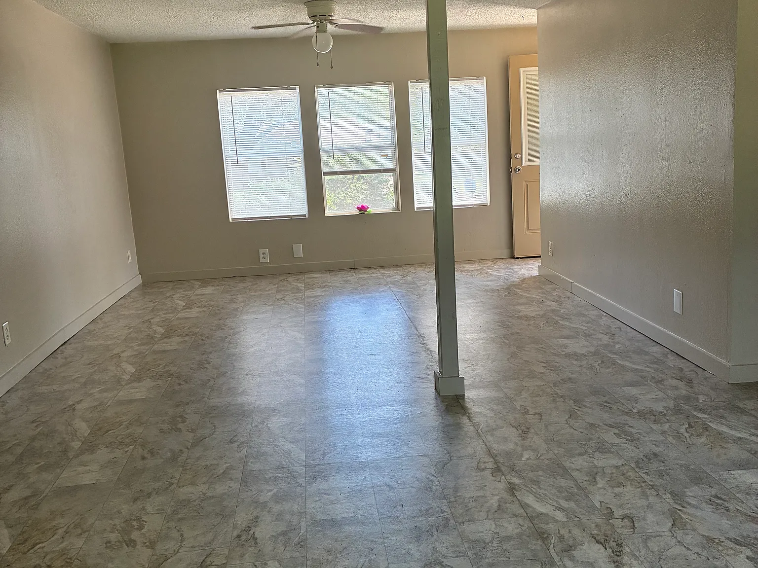 3 bed, 1100 sqft, $1,450 — Photo 3