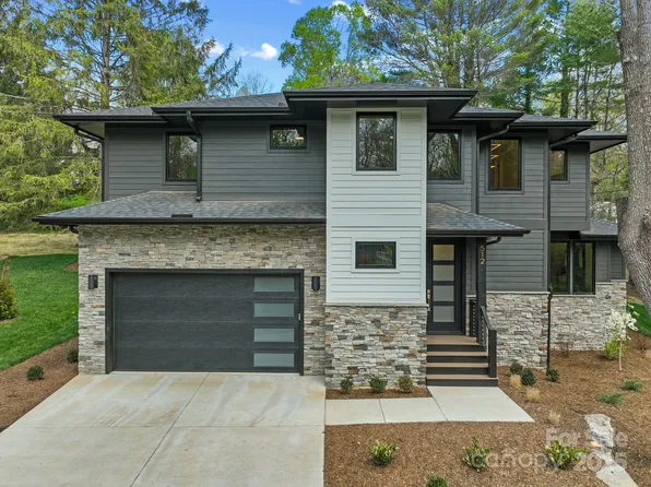 512 10th St, Black Mountain, NC 28711