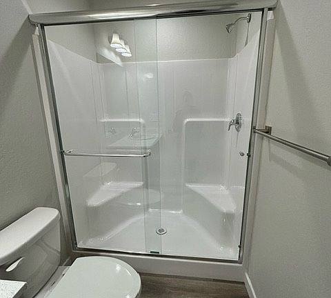 Bathroom/shower