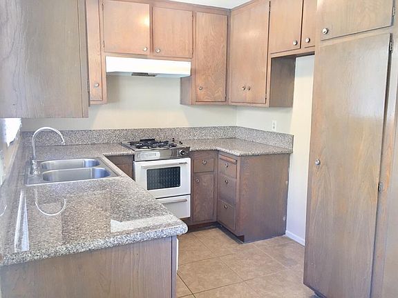 3rd image of 1193 E Washington Blvd APT 12