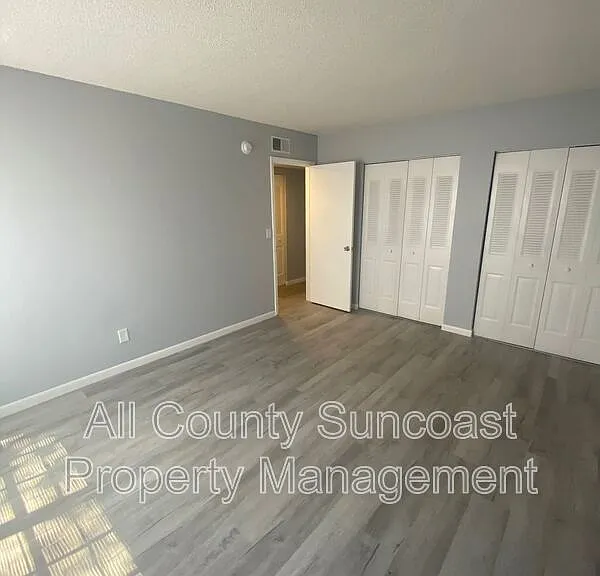 1830 Dr Martin Luther King Jr St N #210 — Photo 5