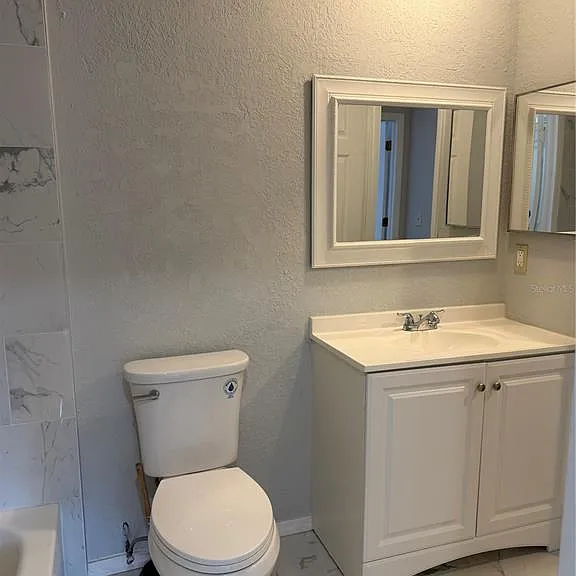3956 Versailles Dr #3956B — Photo 29