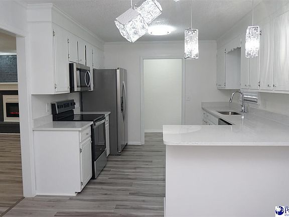 5th image of 3225 Beechwood Rd