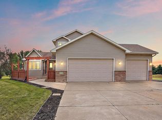 9114 190th Ave NW, Nowthen, MN 55330