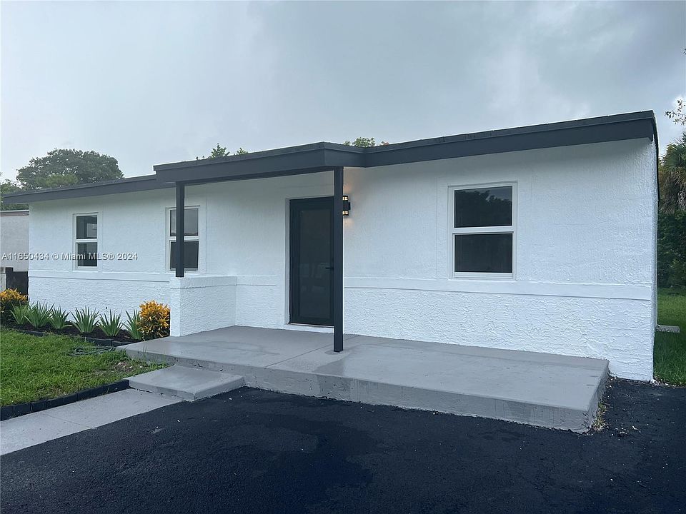 1st image of 1420 NW 13th Pl