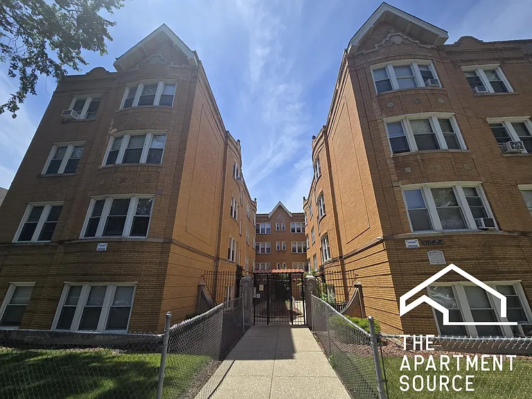 838 N Massasoit Ave #3B — Photo 10
