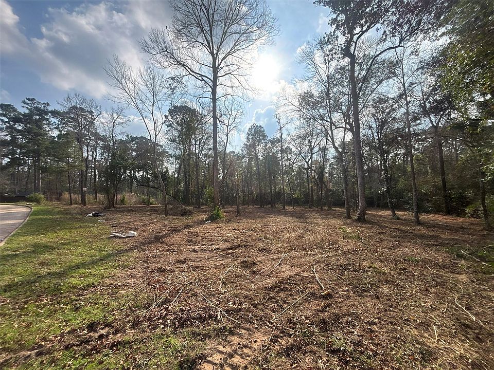 2nd image of 1746 Woodway Dr