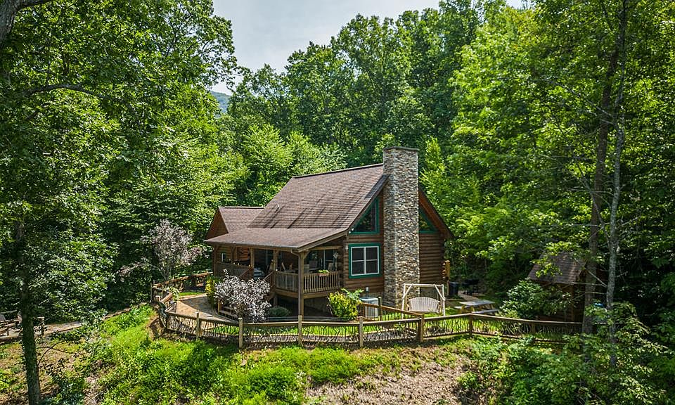 131 Grooms Dr, Robbinsville, NC 28771 | Zillow