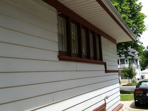 Window detail- East side