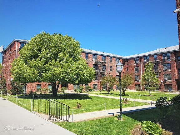 4th image of 1001 E 108th St APT 1D