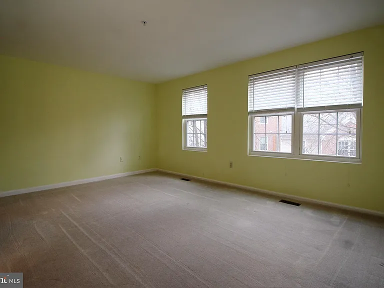 10148 Reprise Dr — Photo 12