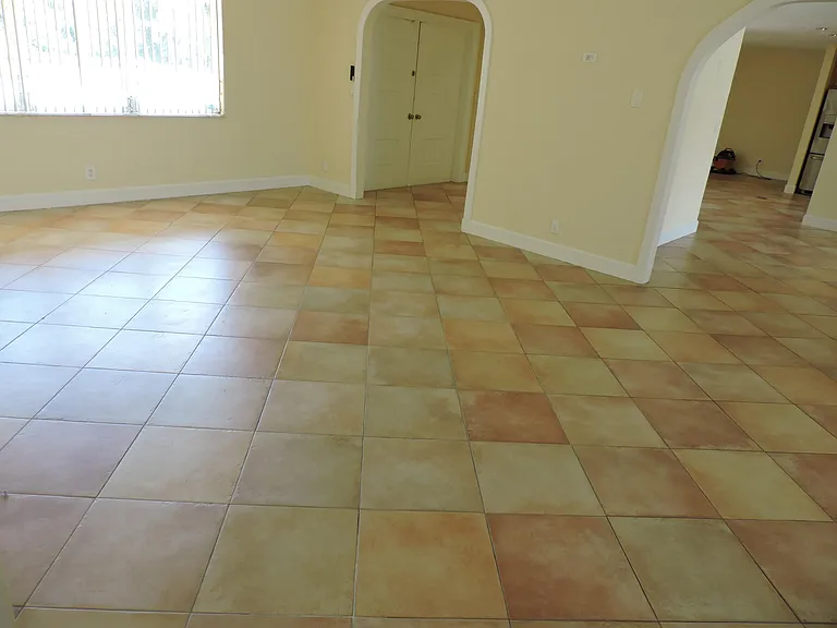 4529 Square Lake Dr — Photo 6