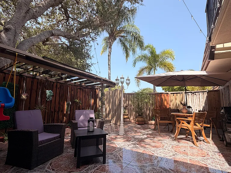 724 7th Ct — Photo 29