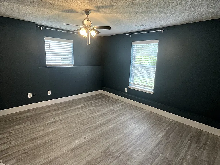 723 Iron Horse Dr — Photo 24