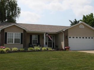 27 Olde Westchester Ct, Saint Charles, MO