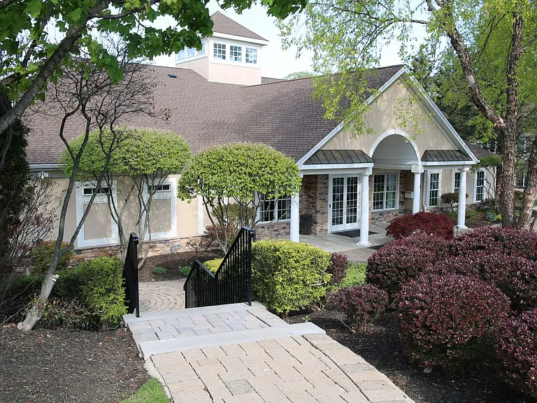 18 Rosewood Ct — Photo 11