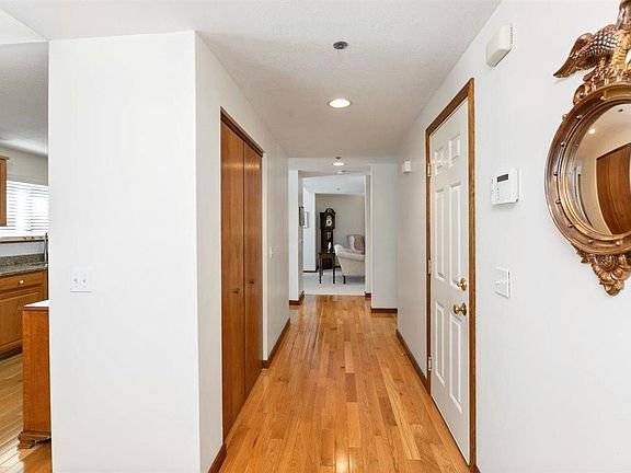 4th image of 20 Centerview Road