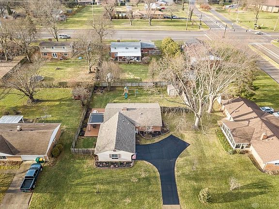 3rd image of 4905 Arrowhead Dr