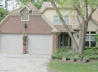 535 Park Cir, Elm Grove, WI