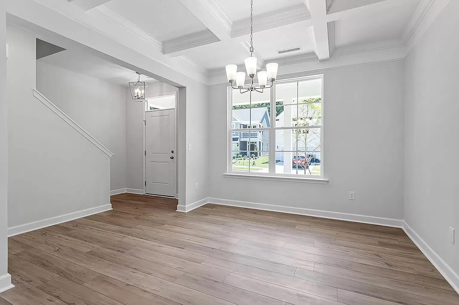 3 bed, 1878 sqft, $2,400 — Photo 3
