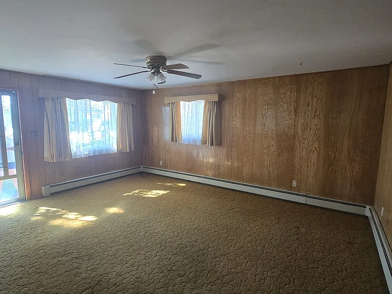 927 Lincoln Ave — Photo 9