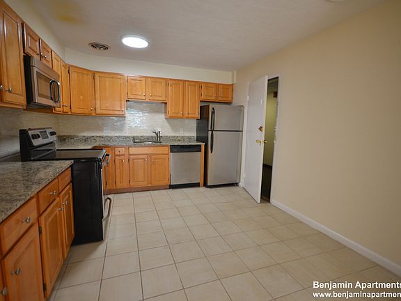 2nd image of 222-224 Babcock St #3B