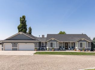 219 Cliff Ln, Spring Creek, NV 89815