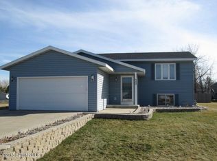 303 8th St NW, Dodge Center, MN 55927
