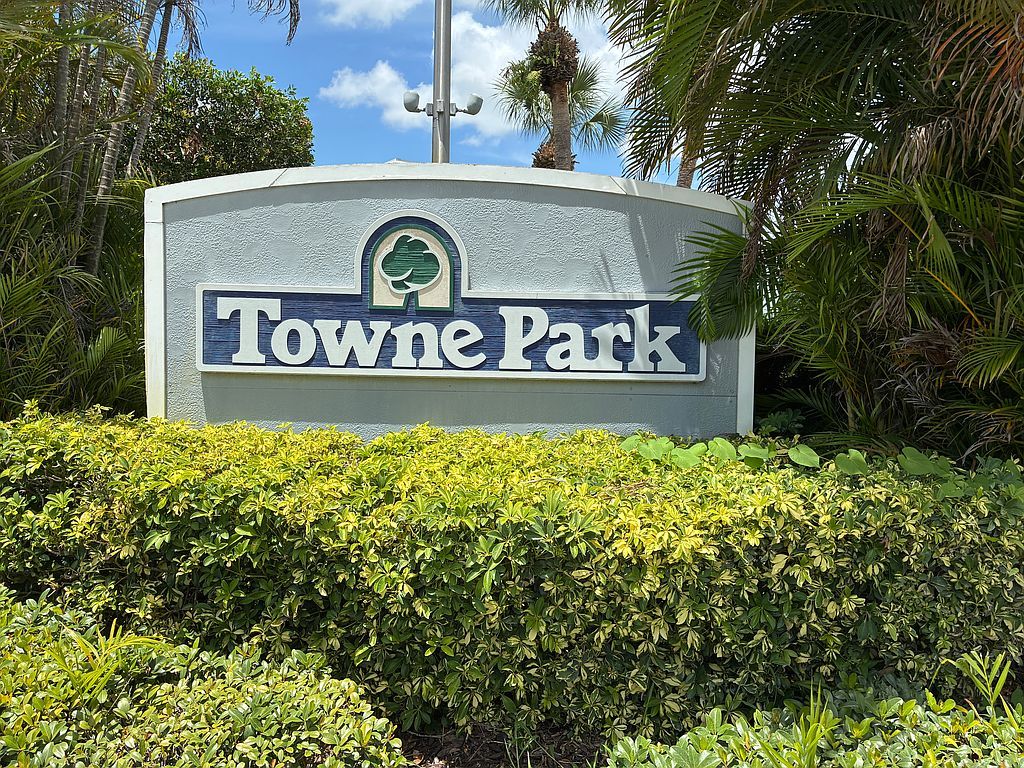 803 SE Central Pkwy APT 7 - Property Image