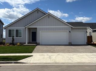 1029 Clemson St, Woodburn, OR 97071