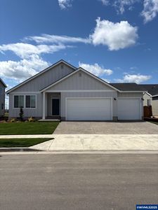 1029 Clemson St, Woodburn, OR, 97071