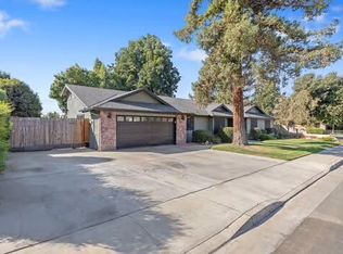 1987 W Orange Avenue, Porterville, CA 93257