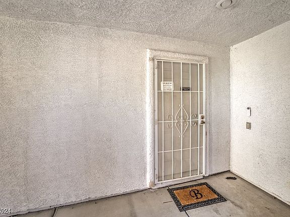 5th image of 2105 Mountain Sunset Ave