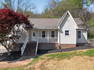 217 Timberlake Dr, Springfield, TN 37172