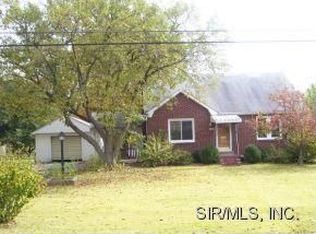 807 Birch Dr, Collinsville, IL